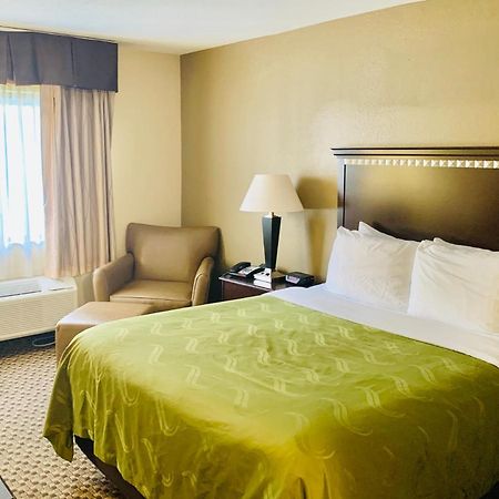 Quality Inn Macomb Near University Area Dış mekan fotoğraf