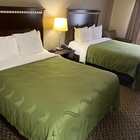 Quality Inn Macomb Near University Area Dış mekan fotoğraf