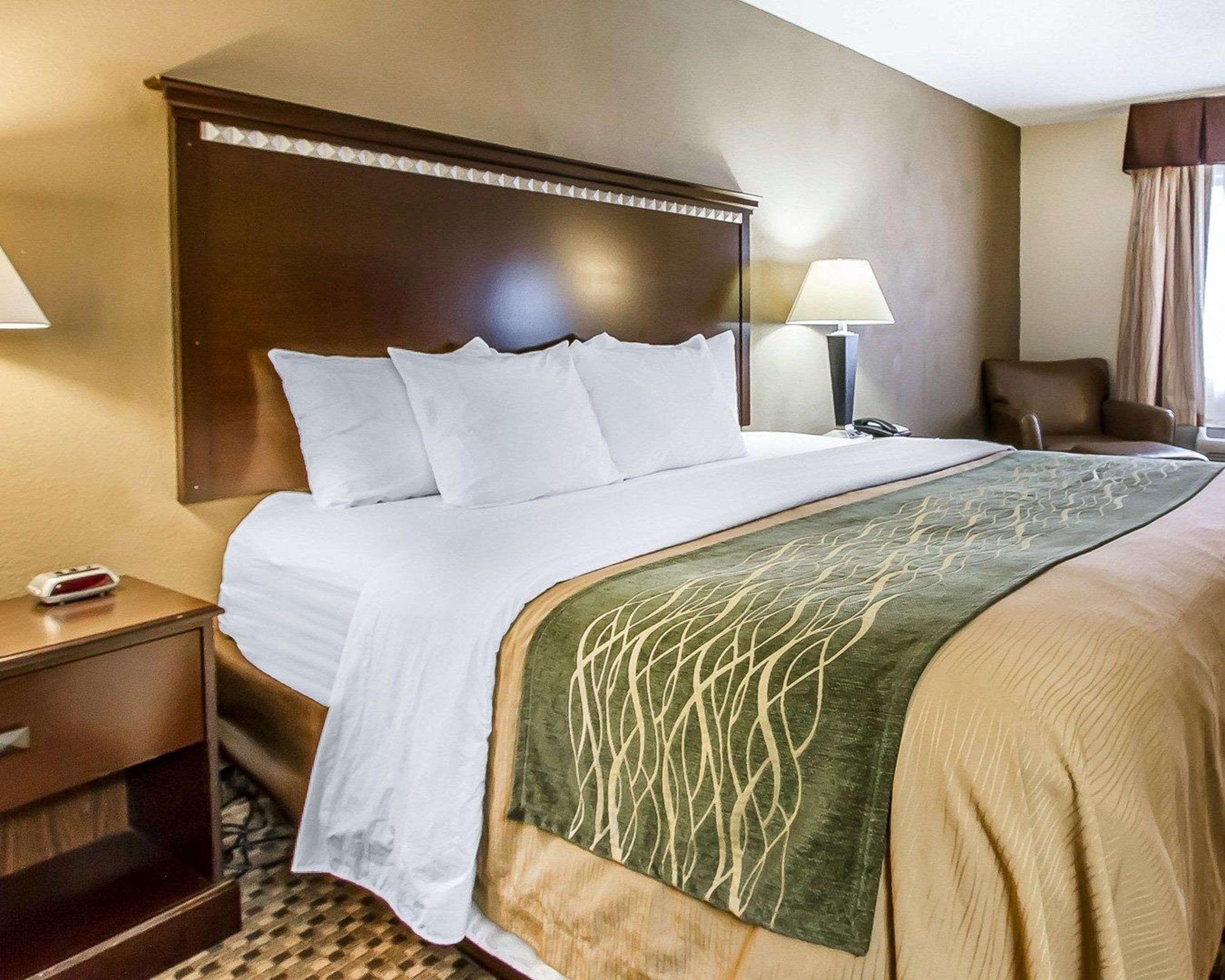 Quality Inn Macomb Near University Area Dış mekan fotoğraf