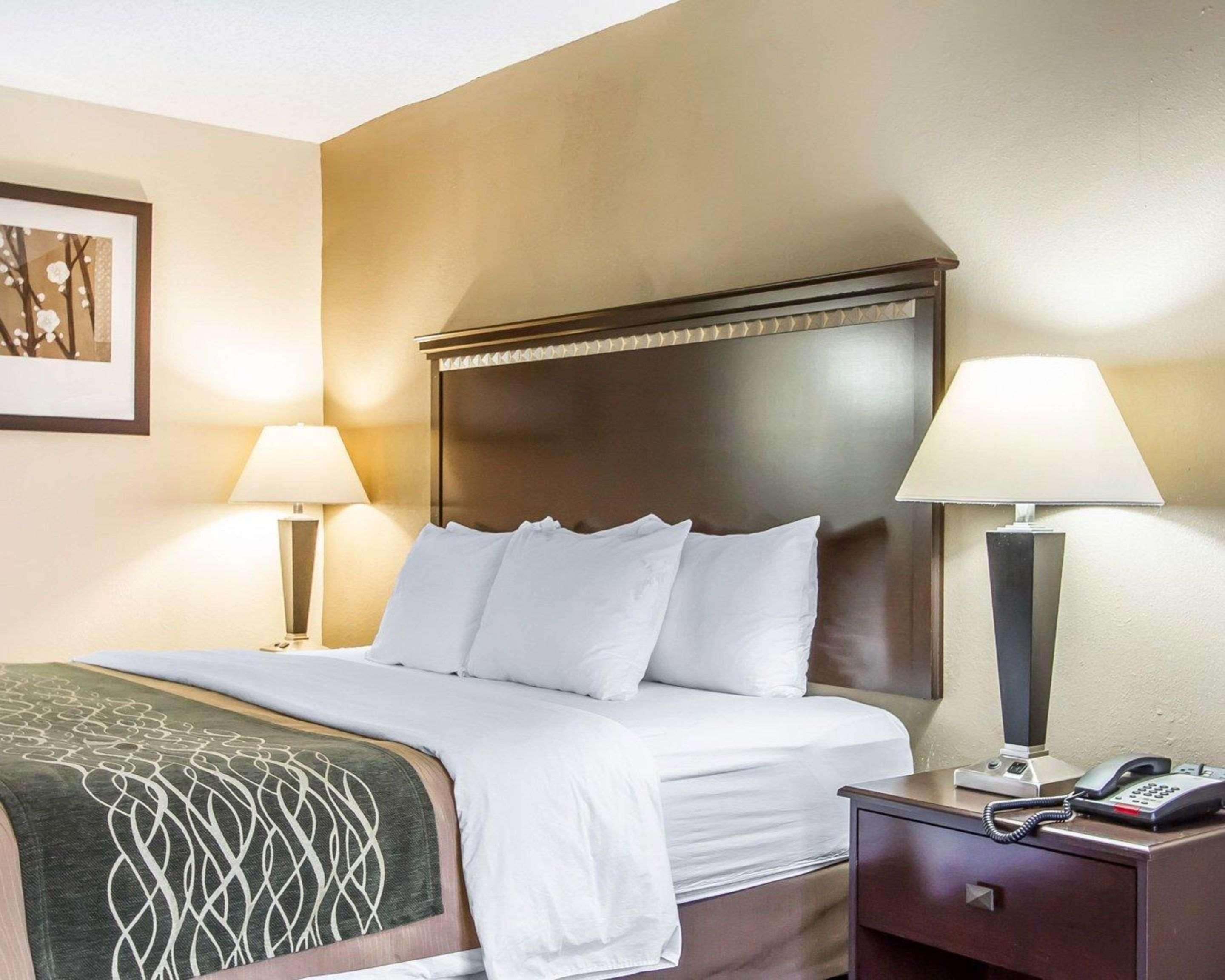 Quality Inn Macomb Near University Area Dış mekan fotoğraf