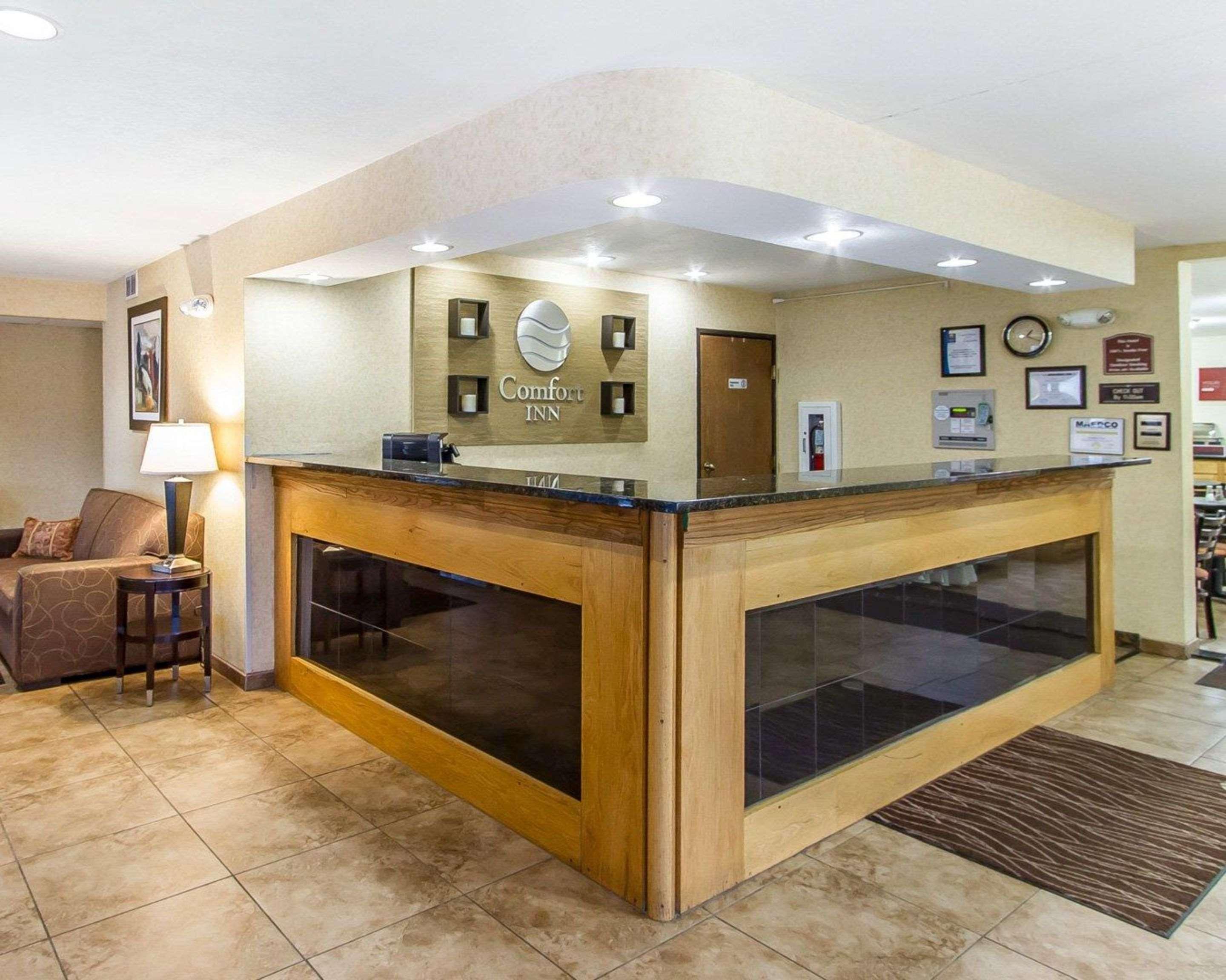 Quality Inn Macomb Near University Area Dış mekan fotoğraf